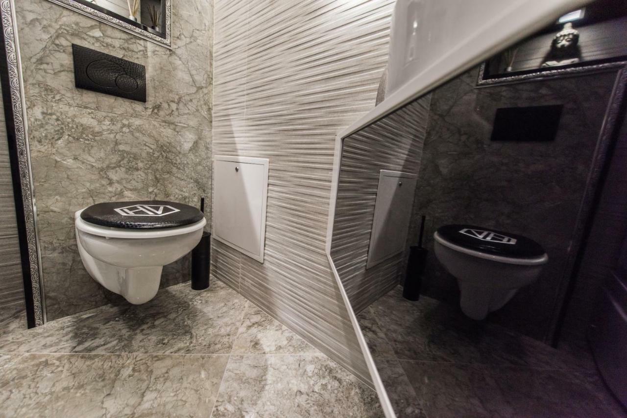 H & V Residence - Diamond Bungalow Apartment Arad Eksteriør billede