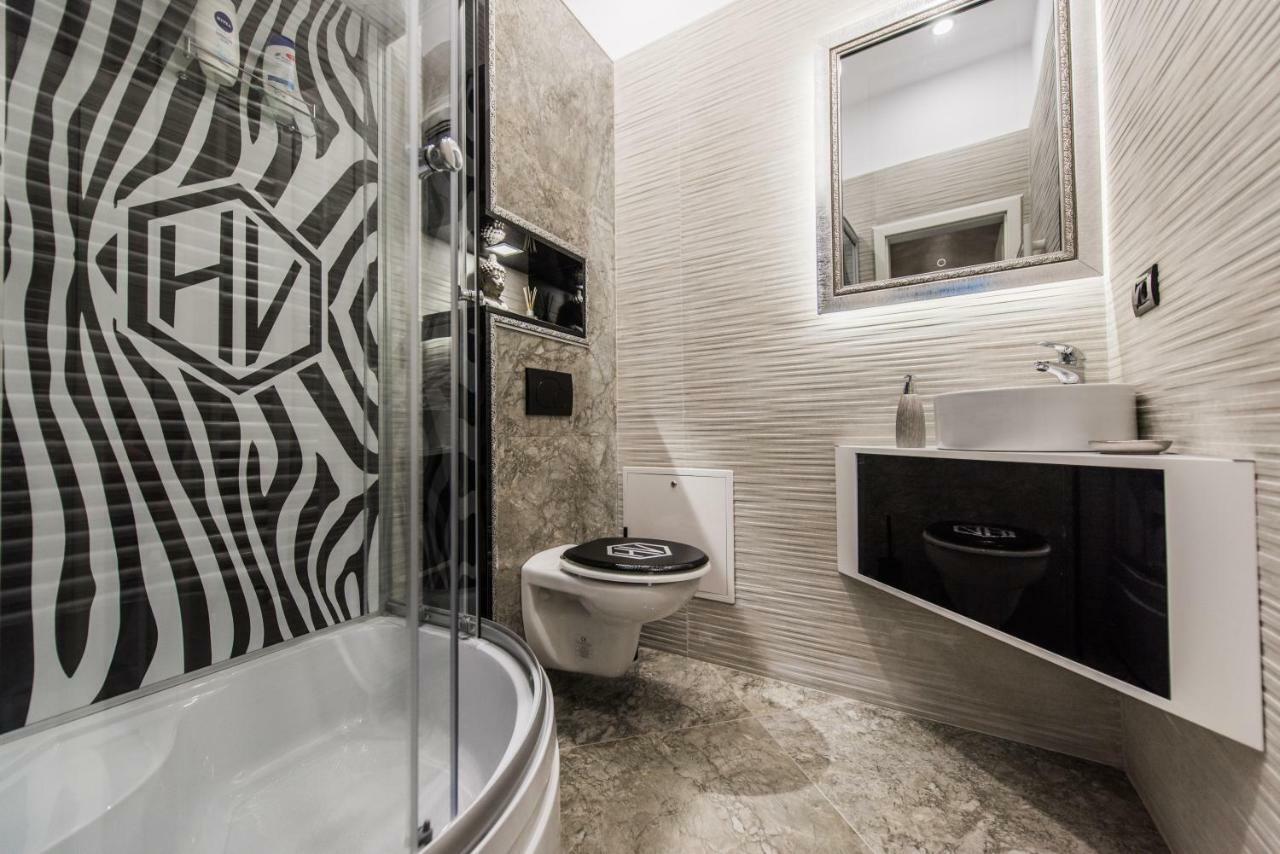 H & V Residence - Diamond Bungalow Apartment Arad Eksteriør billede